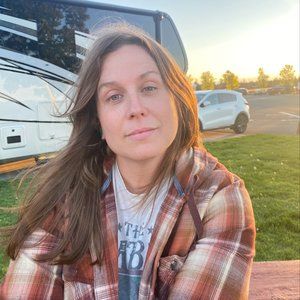 Meet your Posher, Brittney